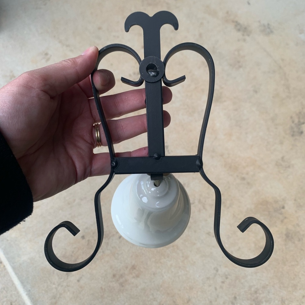 Vintage Farmhouse Style Iron and Porcelain Enamel Dinner Bell Homestead - Picture 4 of 7
